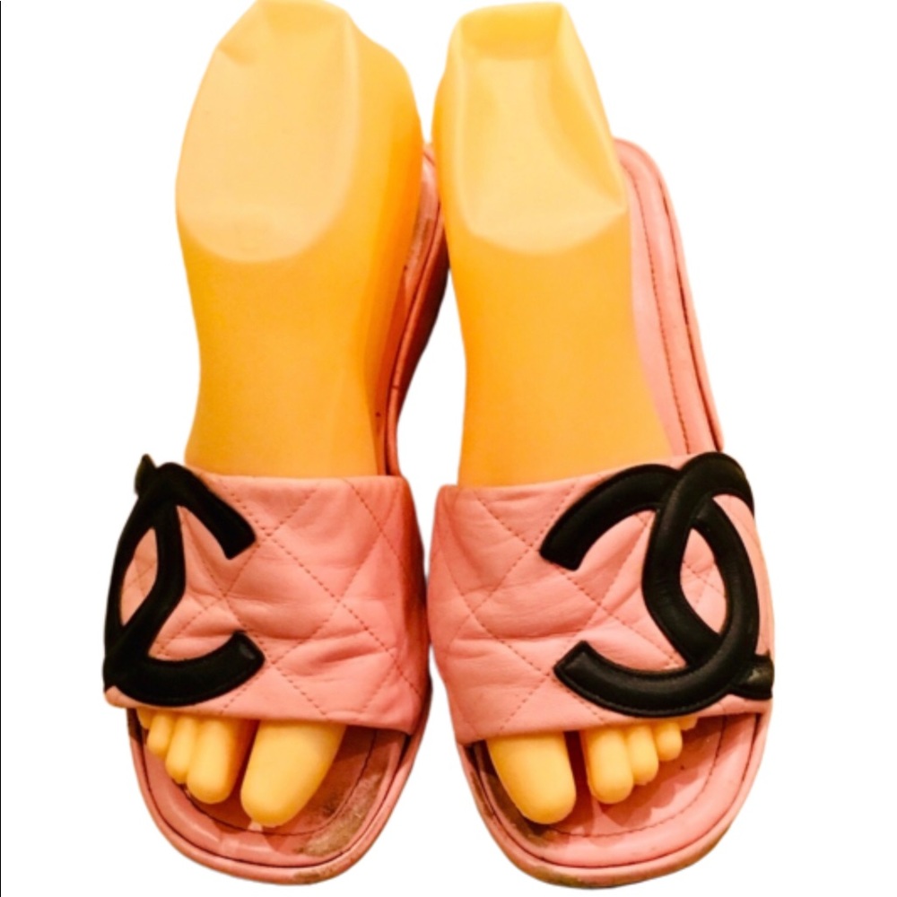 💯% Authentic CHANEL Leather Logo Sandals!